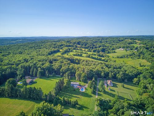35 Nettleton Hollow Rd, Bethlehem, CT, 06751-3008 | Card Image