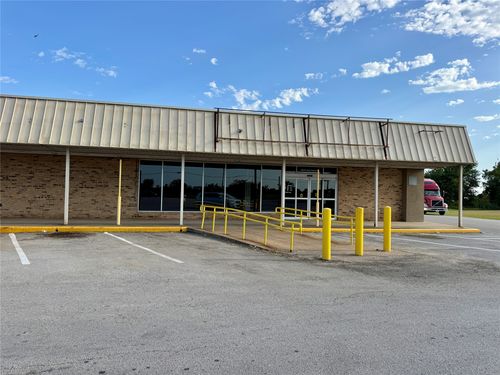 1105 W South Commerce St, Wills Point, TX, 75169-2355 | Card Image