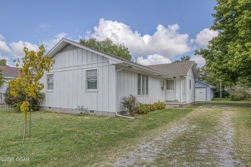 1124 W 2nd St, Pittsburg, KS, 66762-4622 | Card Image