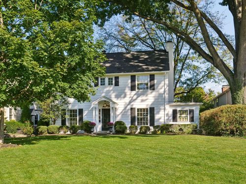 1934 Collingswood Rd, Upper Arlington, OH, 43221-3740 | Card Image