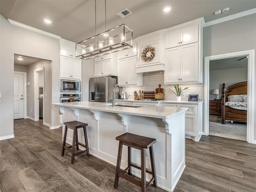 1508 Ne 33rd Ter, Moore, OK, 73160-2763 | Card Image