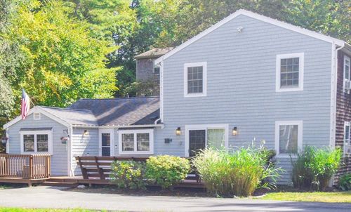 5 Hatch Rd, Pembroke, MA, 02359-3001 | Card Image