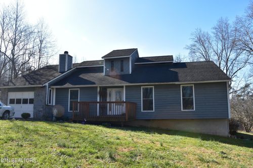 459 Dogwood Ln, Jacksboro, TN, 37757-2801 | Card Image