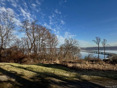 19 Shadyside Ave, Nyack, NY, 10960-4815 | Card Image