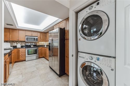 37-5633 Turtle Bay Dr, NAPLES, FL, 34108-2716 | Card Image