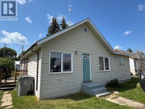 208 1st St W, Lashburn, SK, S0M1H0 | Card Image