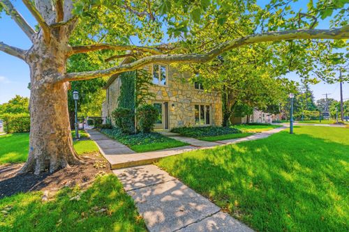 8-3600 Reed Rd, Upper Arlington, OH, 43220-4879 | Card Image