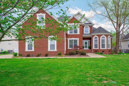 7532 Tranquility Dr, Ooltewah, TN, 37363-9490 | Card Image