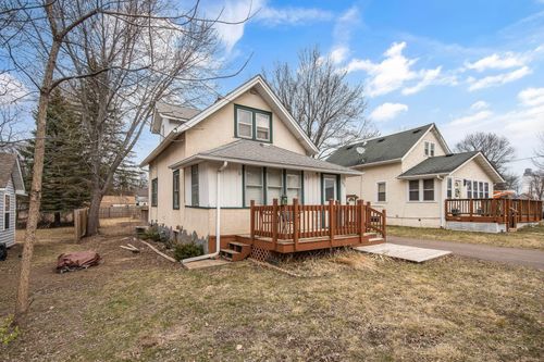 435 W 3rd St, Rush City, MN, 55069-2182 | Card Image