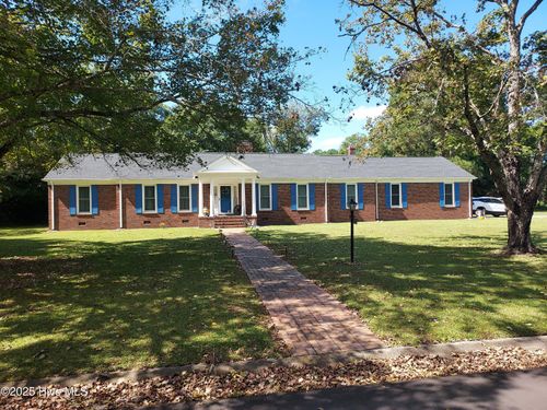 301 Pecan Ln, Laurinburg, NC, 28352-3407 | Card Image