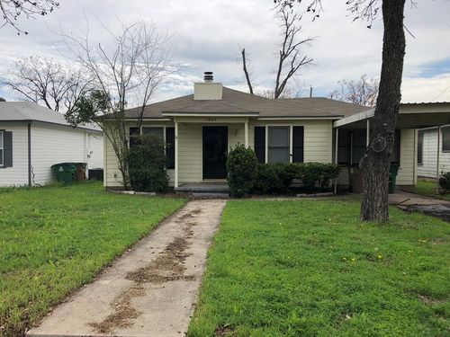 1905 W Twohig Ave, San Angelo, TX, 76901-3909 | Card Image