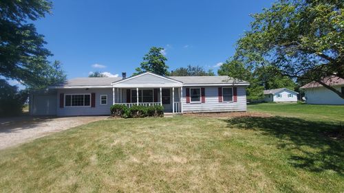 205 W North St, Ellsworth, IL, 61737-7554 | Card Image