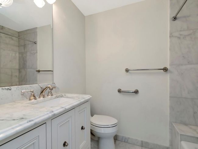 2nd Bathroom w/Tub & Shower | Image 28