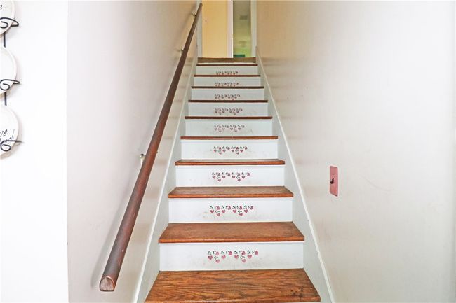 23 Sherman Ln, House other with 6 bedrooms, 3 bathrooms and 6 parking in Middletown RI | Image 29