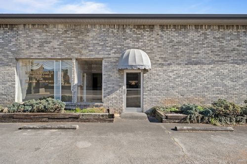 201 1st Ave Nw, Winchester, TN, 37398-1645 | Card Image