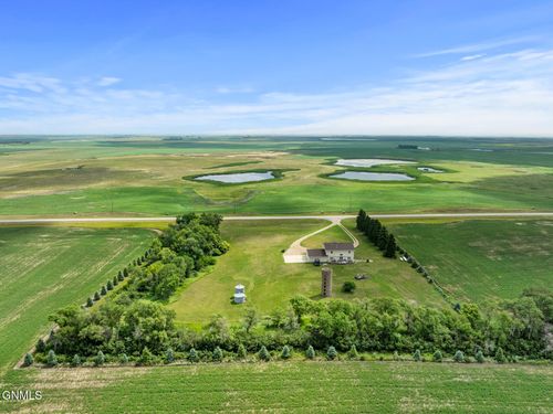 5843 Highway 3 S, Rugby, ND, 58368-7813 | Card Image