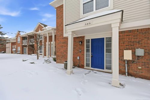 51651 Hale Ln, Chesterfield, MI, 48051-2344 | Card Image