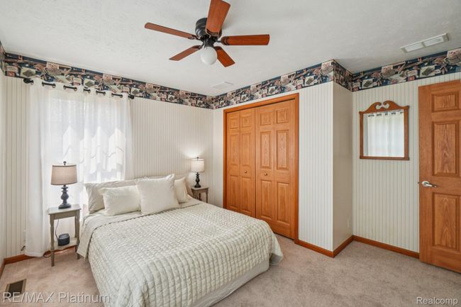 Upstairs Bedroom 2 | Image 21