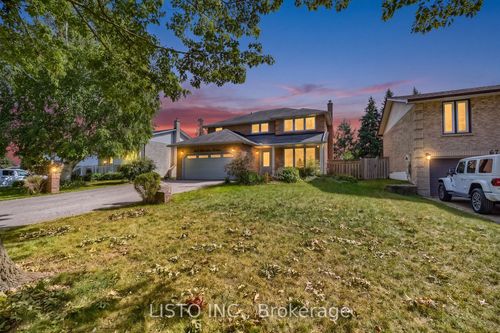 681 Whistler Dr, Oshawa, ON, L1J7N9 | Card Image