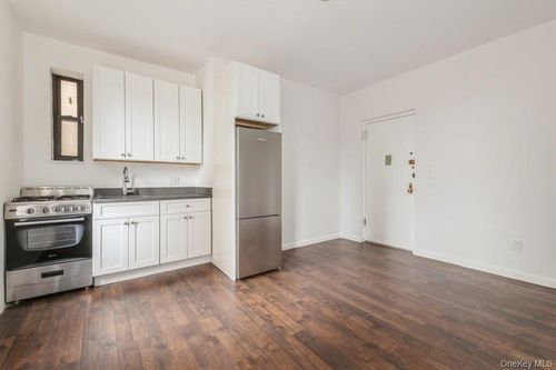3h-35 Crown St, Brooklyn, NY, 11225-1874 | Card Image