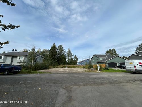 2021 E 75th Ave, Anchorage, AK, 99507-2725 | Card Image