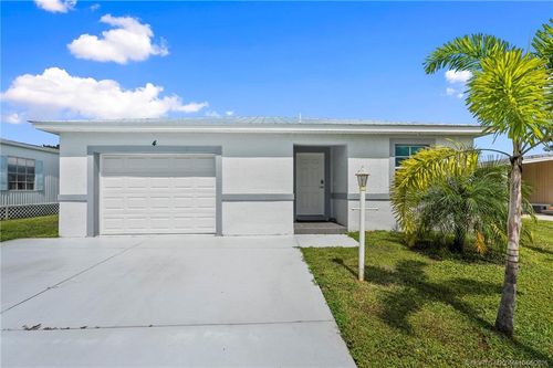 4 La Paloma Ln, Port St Lucie, FL, 34952-2301 | Card Image