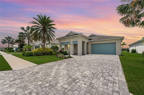 8786 Saint Lucia Dr, NAPLES, FL, 34114-2763 | Card Image