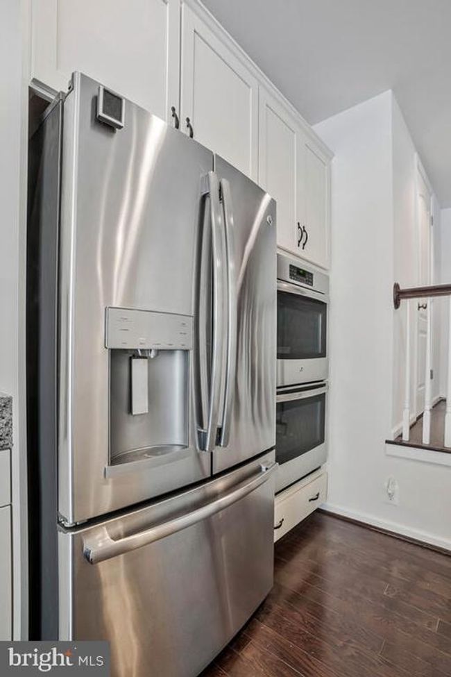 42523 Benfold Sq, Townhouse with 3 bedrooms, 3 bathrooms and null parking in BRAMBLETON VA | Image 19
