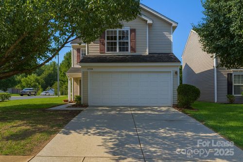 5744 Wallace Cabin Dr, Charlotte, NC, 28212-8215 | Card Image