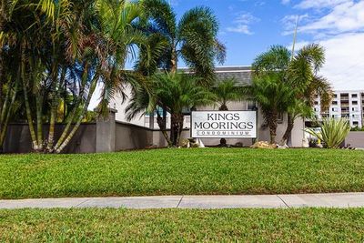 103 - 4500 37 Th Street S, Condo with 2 bedrooms, 2 bathrooms and null parking in SAINT PETERSBURG FL | Image 2