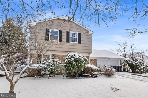 11 Tempest Ln, Willingboro, NJ, 08046-3802 | Card Image