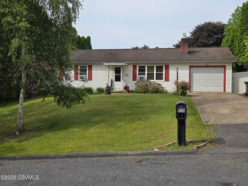 716 Rolling Green Dr, Selinsgrove, PA, 17870-9129 | Card Image