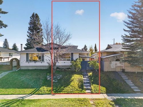 614 Marlborough Way Ne, Calgary, AB, T2A2V9 | Card Image