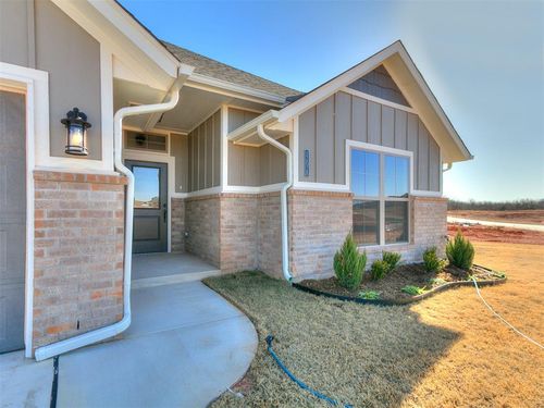 12028 Rockbed Dr, Yukon, OK, 73099-4272 | Card Image
