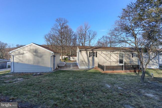 340 Maple Ave, House other with 3 bedrooms, 2 bathrooms and null parking in MANHEIM PA | Image 28