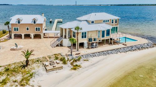 320 Sunny Dr, Mary Esther, FL, 32569-1301 | Card Image