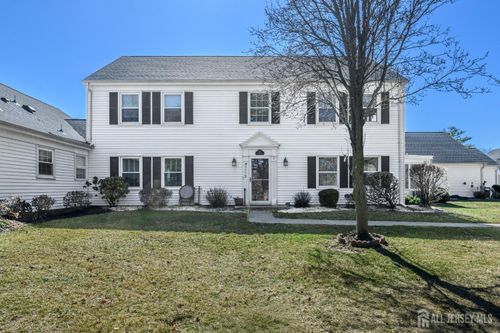 571-B Westport Ln, Monroe, NJ, 08831-1882 | Card Image