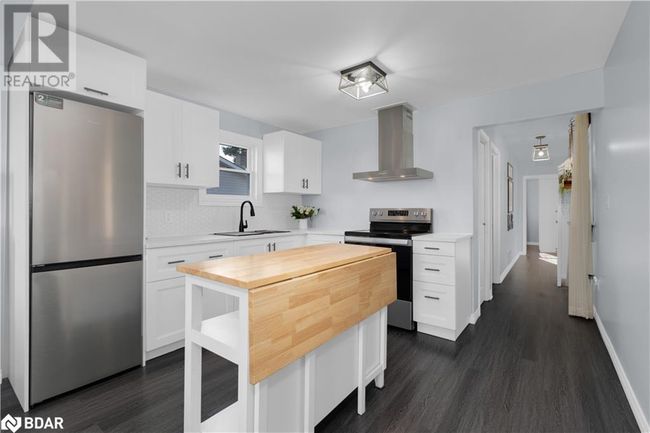 11 James Street, House other with 2 bedrooms, 1 bathrooms and 4 parking in Orillia ON | Image 9
