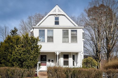30 Winter St, Framingham, MA, 01702-2430 | Card Image