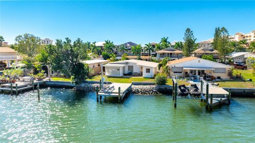 17611 1st St E, REDINGTON SHORES, FL, 33708-1215 | Card Image