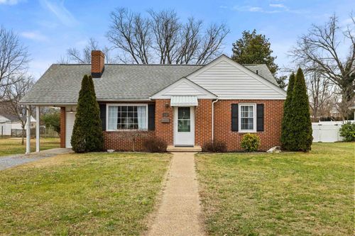 212 Alphin Ave, Waynesboro, VA, 22980-1707 | Card Image