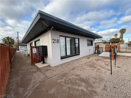 03-218 S 11th St, Las Vegas, NV, 89101-8915 | Card Image