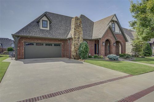 13408 Stonedale Dr, Oklahoma City, OK, 73142-4217 | Card Image