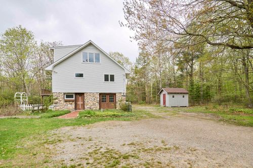 249 Chestnut Hill Rd, New Boston, NH, 03070-5119 | Card Image
