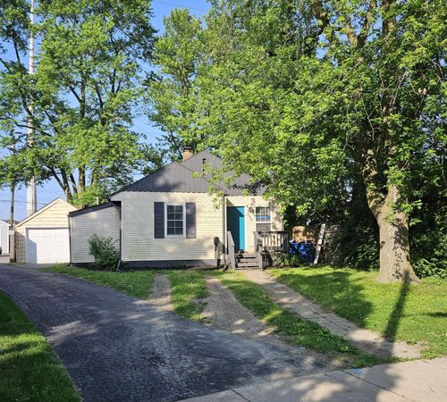 8436 Gordon Dr, Highland, IN, 46322 | Card Image