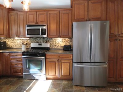 Kitchens Appliances Included. Fridge "NEW" | Image 3