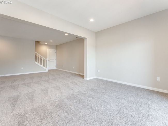 2111 Ne Ridge Run Ln, House other with 5 bedrooms, 4 bathrooms and 3 parking in Estacada OR | Image 33