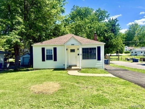 3554 Theresa Ave, Saint Ann, MO, 63074-2136 | Card Image