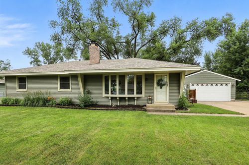 8429 Grange Blvd, Cottage Grove, MN, 55016-4829 | Card Image