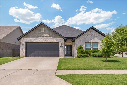 355 N Galway Ln, Fayetteville, AR, 72704-5145 | Card Image